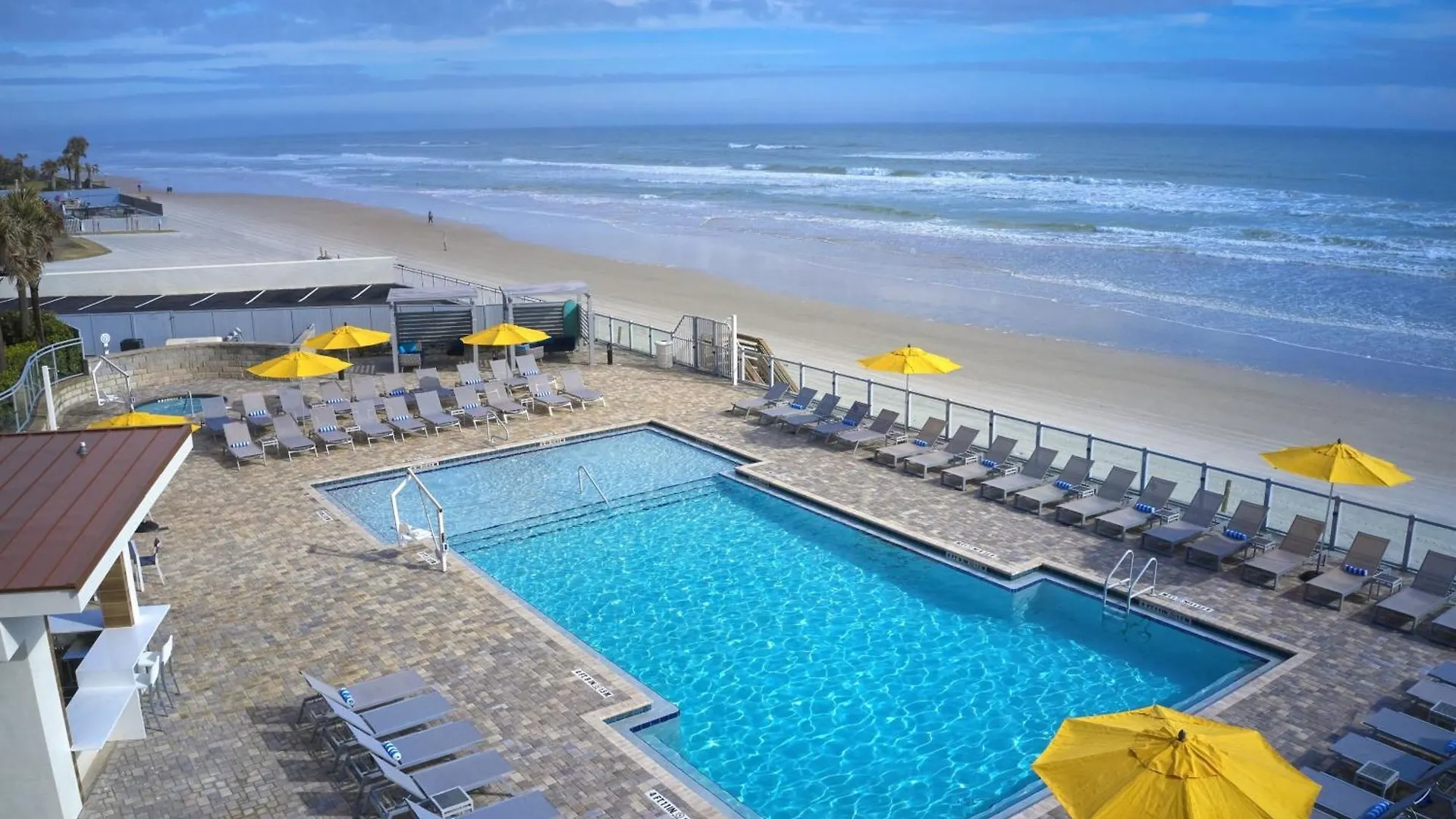 Delta Hotels By Marriott Daytona Beach Oceanfront 3*,